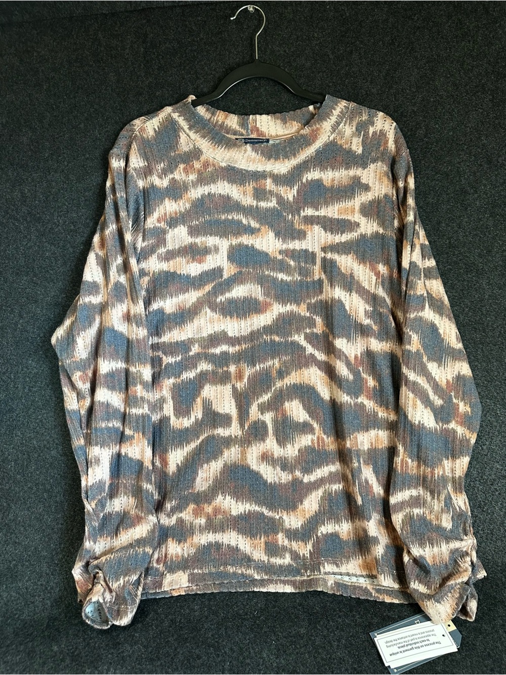 Democracy Women's 2X Long Sleeve Top Blue Animal Print Ruched Knit